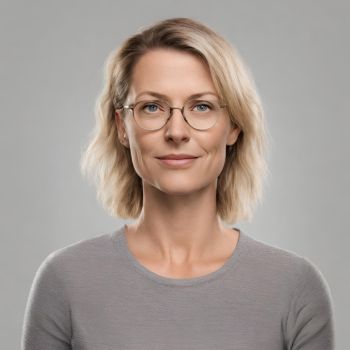 A photo of Daniela Kuhn